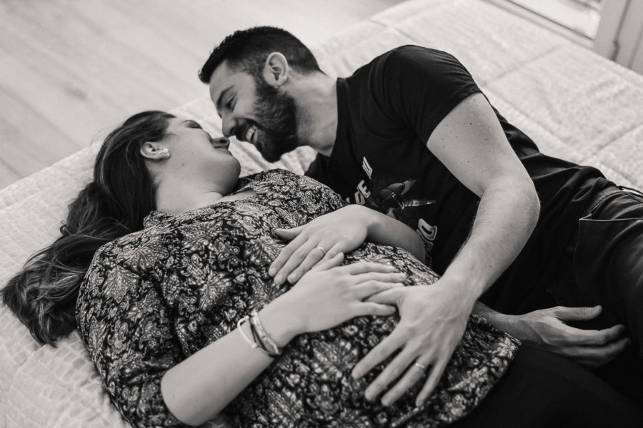 coppia in attesa del loro bambino. Fotografo gravidanza, maternità, bambini, Padova, Venezia, Vicenza Stefania Montin