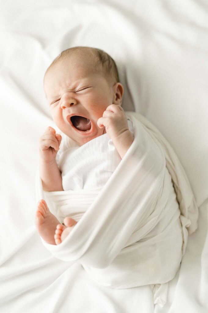 Perchè scegliere una sessione fotografica newborn a casa tua